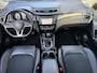 Nissan Qashqai 1.2 Tekna + / Trekhaak / Distributieketting Vervangen 5-2024 / Stoelverwarming / Panoramadak / Voorruitverwarming / Navigatie / Cruise Control /All Season Banden