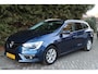 Renault Megane Estate 1.3 TCe Limited 140PK | AUTOMAAT | Parkeercamera | Climate Control | PDC | NAVI | Cruise Control | LMV