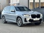 BMW X3 xDrive30e M sport | 292 PK | 20 Inch | 50 Jahre Edit | Keyless | Akoestisch glas