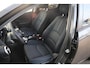 Mazda 2 1.5 Skyactiv-G Luxury Navigatie Achteruitrijcamera 16 inch LMV Stuur & Stoelverwarming LED Head Up Display
