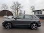 Volkswagen Tiguan 1.4 TSI eHybrid Active PHEV 245PK COMPLEET!| HUD HEAD-UP DISPLAY | PANODAK | ELEKTRISCHE TREKHAAK | 360 CAMERA | VIRTUAL DISPLAY |WINTERPACK STUUR + STOELVERWARMING | DEALER ONDERHOUDEN |