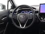Toyota Corolla Cross Hybrid 140 Dynamic | Stuur-/ & Stoelverwarming | Parkeersensoren | Dodehoek detectie | Elektrische kofferbak
