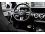 Mercedes-Benz CLA 180 AMG Line / PANODAK / HEAD UP / NIGHT / MEMORY / 1 EIG