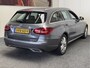 Mercedes-Benz C-klasse ESTATE 160 BUSINESS SOLUTION 175 PK NAVIGATIE CRUISE CONTROL CLIMATE CONTROL BLUETOOTH TELEFOON MEDIA VOORBEREIDING ACHTERUITRIJCAMERA UITKLAPBARE TREKHAAK ZEER MOOI !! brgl