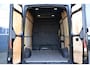 Volkswagen Crafter 35 2.0 TDI L3H3 Highline 177PK Automaat | Trekhaak | Achteruitrijcamera | APP Connect