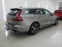 Volvo V60 2.0 B3 163 PK R-Design+Volleder+stoel&stuur-verw+pano-dak+19"LMV+elek-Klep+trekhaak+Navigatie = SUPER !!
