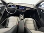 Kia Niro EV DynamicLine 64.8 kWh | Navigatie/Android/Apple Carplay | LM Velgen 17" | Cruise Control Adaptief | Airco |