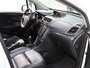 Opel Mokka 1.4 140PK Turbo Cosmo | 1ste Eigenaar | AGR Stoelen | Armsteun | Camera | Trekhaak | Schuifkanteldak | StoelStuurVerwarming | Climate Control | Cruise Control | Camera | LEER | 17" LMV | Goed Onderhouden | Isofix | Privacy Glass |