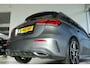 Mercedes-Benz A-klasse 180 Business Solution AMG | Cruise Control | PANO | Stoelverwarming | Camera | Navi | MAGNO GRIJS