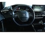 Peugeot 2008 1.2 Turbo Allure | Cruise Control | Trekhaak | Camera | Carplay | Climate | LMV |