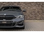 BMW 3-Serie 330e | M-Sport | Live Cockpit | Alcantara/Leder | H&K | PDC | 19"LM | Dravit Grau