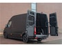 Mercedes-Benz Sprinter 319 1.9 CDI L2H2, Leder, Adaptive Cruise, Carplay, Stoelverwarming, Camera, Full LED, Trekhaak, Navigatie.