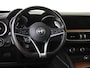 Alfa Romeo Stelvio 2.0 T AWD First Edition | Navigatie | Lederen bekleding | Lichtmetalen Velgen |