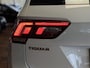Volkswagen Tiguan 1.5 TSI ACT Highline Business R | LED Koplampen | Apple Carplay | Android Auto | Adaptieve Cruise Control | Virtual Cockpit | Parkeersensoren | 19'' Lichtmetalen Velgen | Privacy Glas | Climate Control |