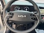 Kia Niro EV DynamicLine 64.8 kWh | 1e Eigenaar | Kia dealer onderhouden | Accu = 100% (SoH) | Navi | Clima | Camera | Adaptive Cruise | LM Velgen