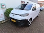Fiat Scudo GB 1.5 Diesel 120pk L2/ Apple Carplay/ Camera achter/ Vloer + wand platen/ DAB/ 3 Zitplaatsen/ Cruise control