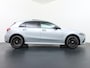 Mercedes-Benz A-klasse 250 e Star Edition AMG Line | Panorama - Schuifdak | Distronic Cruise Control | Multibeam Led | Voorstoelen Verwarmd | Nightpakket | 19" Lichtmetalen AMG Velgen | Sfeerverlichting