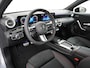 Mercedes-Benz A-klasse 250 e Star Edition AMG Line | Panorama - Schuifdak | Distronic Cruise Control | Multibeam Led | Voorstoelen Verwarmd | Nightpakket | 19" Lichtmetalen AMG Velgen | Sfeerverlichting