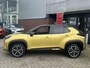 Toyota Yaris Cross 1.5 HYBRID EXECUTIVE 360°CAMERA STOEL/STUURVERW EL-ACHTERKLEP BLIND SPOT 18'' LM-VELGEN 4S-BANDEN PARK-SENSOREN NAVI APPLE/ANDROID BI-TONE
