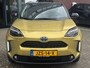 Toyota Yaris Cross 1.5 HYBRID EXECUTIVE 360°CAMERA STOEL/STUURVERW EL-ACHTERKLEP BLIND SPOT 18'' LM-VELGEN 4S-BANDEN PARK-SENSOREN NAVI APPLE/ANDROID BI-TONE
