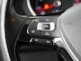 Volkswagen Tiguan 1.4 TSI Connected Series - Navigatie - Climate Control - Trekhaak