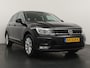 Volkswagen Tiguan 1.4 TSI Connected Series - Navigatie - Climate Control - Trekhaak