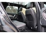 Land Rover Discovery Sport P300e 1.5 R-Dynamic HSE Pano | Leder | Elektr. trekhaak | Adap cruise | Memorystoelen | Carplay | Camera | Dodehoekassistent | Luxe audiosysteem Meridian | Draadloos laden | etc.