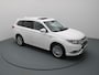 Mitsubishi Outlander 225pk PHEV Intense+ Camera | Cruise | Parkeersens. v+a | Stoel-/stuurverw.