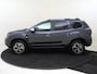 Dacia Duster 1.2 TCe Prestige | All-Seasonbanden | Camera | Blind Spot Warning | PDC Achter | Cruise Control & Snelheidsbegrenzer | Automatische Verlichting | 17" LMV | Privacy Glass | Apple Carplay & Android Auto