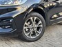 Ford Kuga 2.5 PHEV ST-Line / Allseason Banden / Trekhaak / Schuifkanteldak / Applecarplay/Androidauto / Stoelverwarming /
