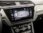 Volkswagen Touran 1.5 TSI Comfortline 7 Persoons 150Pk Automaat (APPLE CARPLAY, GROOT NAVI, CAMERA, TREKHAAK, ADAPTIVE CRUISE, SPORTSTOELEN, GETINT GLAS, PARKEERSENSOREN, NIEUWSTAAT)