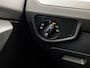 Volkswagen Touran 1.5 TSI Comfortline 7 Persoons 150Pk Automaat (APPLE CARPLAY, GROOT NAVI, CAMERA, TREKHAAK, ADAPTIVE CRUISE, SPORTSTOELEN, GETINT GLAS, PARKEERSENSOREN, NIEUWSTAAT)
