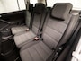 Volkswagen Touran 1.5 TSI Comfortline 7 Persoons 150Pk Automaat (APPLE CARPLAY, GROOT NAVI, CAMERA, TREKHAAK, ADAPTIVE CRUISE, SPORTSTOELEN, GETINT GLAS, PARKEERSENSOREN, NIEUWSTAAT)