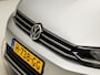 Volkswagen Touran 1.5 TSI Comfortline 7 Persoons 150Pk Automaat (APPLE CARPLAY, GROOT NAVI, CAMERA, TREKHAAK, ADAPTIVE CRUISE, SPORTSTOELEN, GETINT GLAS, PARKEERSENSOREN, NIEUWSTAAT)