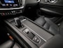 Volvo V60 2.0 B3 Sport 177Pk Automaat (APPLE CARPLAY, LEDER, CAMERA, GETINT GLAS, STUUR/STOELVERWARMING, ELEK SPORTSTOELEN, ADAPTIVE CRUISE, PARKEERSENSOREN, NIEUWSTAAT)