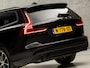 Volvo V60 2.0 B3 Sport 177Pk Automaat (APPLE CARPLAY, LEDER, CAMERA, GETINT GLAS, STUUR/STOELVERWARMING, ELEK SPORTSTOELEN, ADAPTIVE CRUISE, PARKEERSENSOREN, NIEUWSTAAT)