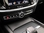 Volvo V60 2.0 B3 Sport 177Pk Automaat (APPLE CARPLAY, LEDER, CAMERA, GETINT GLAS, STUUR/STOELVERWARMING, ELEK SPORTSTOELEN, ADAPTIVE CRUISE, PARKEERSENSOREN, NIEUWSTAAT)