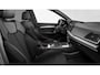 Audi Q5 50 TFSI e quattro S edition l Adaptive cruise control l Glazen panoramadak l Bang & Olufsen sound system l Airco l Navigatie l Dodehoekdetectie l Optiekpakket zwart l Stoelverwarming l Elektr. instel. bestuurd.stoel l Luchtvering l Apple Carplay / Android Auto l Privacy glas