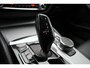 BMW 5-Serie Touring 520i Corporate Lease High Executive LEDER | NAVIGATIE | PARKEERSENSOREN | ELEKTRISCHE KOFFERKLEP | AUTOMAAT |