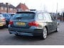 BMW 3-Serie Touring 318D HIGH EXECUTIVE | AUTOMAAT | NAVI | CARPLAY