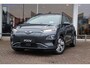 Hyundai Kona Electric 204pk EV Fashion Sky 64 kWh | SoH 96% | Warmtepomp | Leder | Camera | Head-up Display