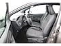 Toyota Yaris 1.5 Hybrid Executive | Trekhaak | Alcantara Bekleding | Navigatie | Keyless Start | Cruise Control | Climate Control |