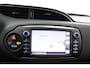 Toyota Yaris 1.5 Hybrid Executive | Trekhaak | Alcantara Bekleding | Navigatie | Keyless Start | Cruise Control | Climate Control |