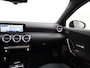 Mercedes-Benz A-klasse 180 Star Edition AMG Line | Panorama - Schuifdak | DAB+ Radio | Sfeerverlichting | Nightpakket | Voorstoelen Verwarmd | 18" Lichtmetalen Velgen
