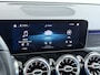 Mercedes-Benz GLB 200 AMG Business Solution | Panorama - Schuifdak | Trekhaak Wegklapbaar | Distronic Cruise Control | Memory Seats | Klasse 3 Alarm origineel | Smartphone Integratie pakket