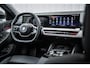 BMW 5-Serie Touring 520i 208pk | Stoelventilatie | Achterbank Verwarmd