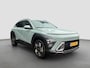Hyundai Kona 1.6 GDI 141pk HEV Premium | Premium audio | 360 camera | Bestuurdersstoel met geheugen | Adaptive cruise control | Dodehoek detectie | Full LED koplampen | Stoelverwarming | Stoelventilatie | Stuurverwarming