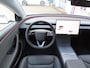 Tesla Model 3 RWD 60 KWH Premium Highland/ 19 Inch velgen/ Getinte ramen/ Warmtepomp/ LFP accu/ Stoel + stuurwiel verwarming/ Panoramadak/ Origineel NL/ NAP