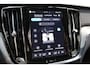 Volvo V60 T8 455PK AWD Ultra Performance Edition Dark | 19" 5-triplespaaks Glossy Black Diamond Cut | Head-up display | Achteruitrijcamera | Extra getint glas achter | Polestar Engineered Optimisation
