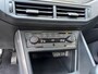 Volkswagen Polo 1.0 TSI R-Line / Panorama / Stoelverwarming / Camera / Blind Spot / 17" Inch LMV
